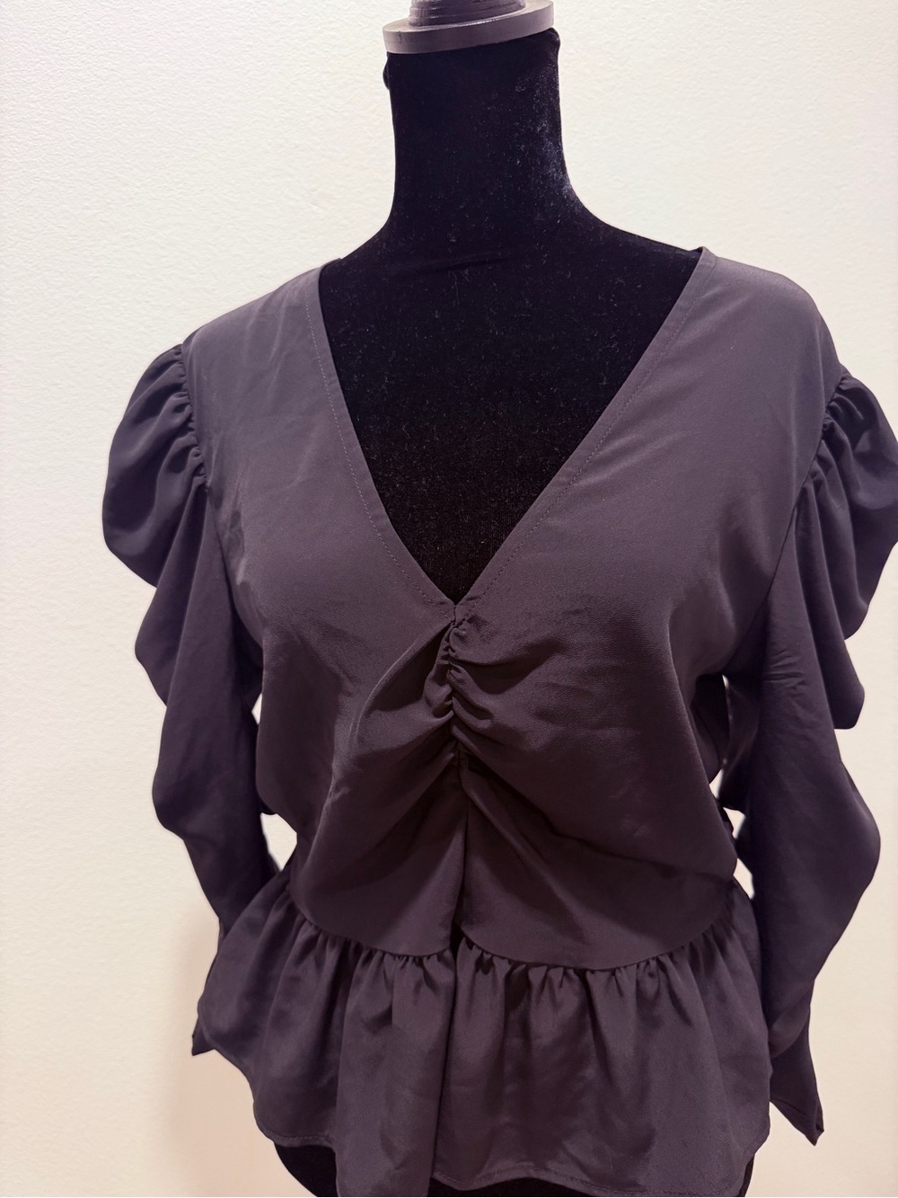 Topshop Black V-Neck Peplum Puff Sleeve Blouse - Picture 11 of 13